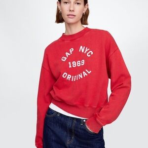 GAP Women's Bold Red Crew Neck Sweater